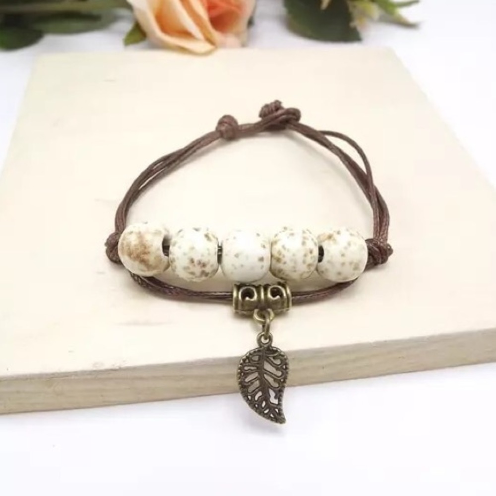 Leave White Ceramic Beads